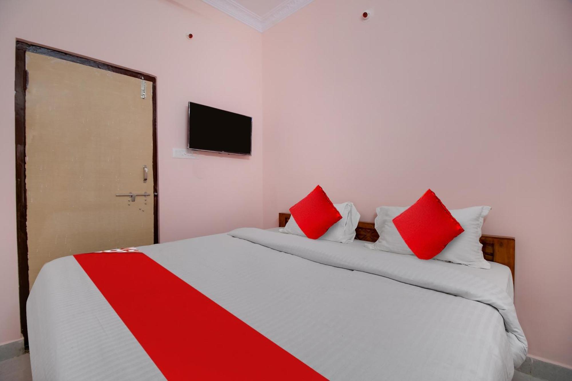 Hotel O Flagship 81233 Hotel Ns Guest Inn - II Bheemunipatnam Exteriér fotografie