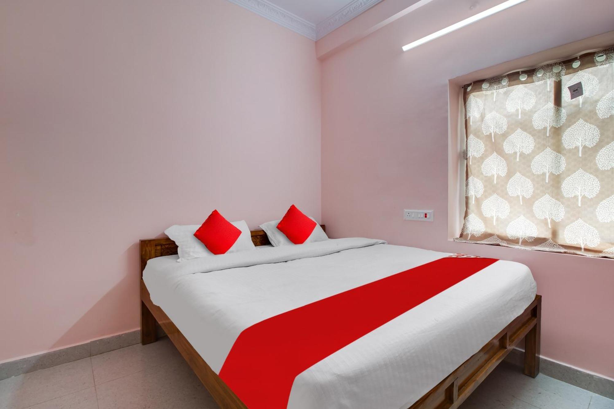 Hotel O Flagship 81233 Hotel Ns Guest Inn - II Bheemunipatnam Exteriér fotografie